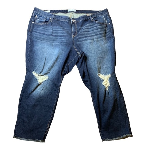 Torrid Distressed Dark Blue Plus Size Boyfriend Jeans Size 28 - Picture 1 of 10